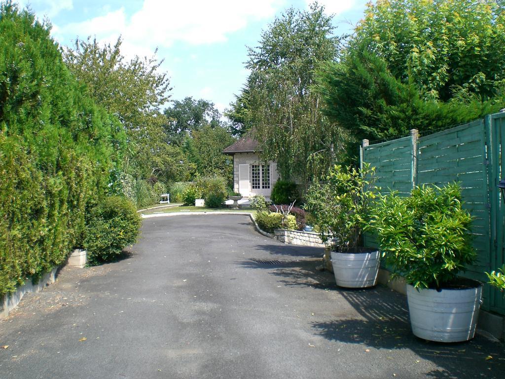 Chambres D'Hotes Le Clos Des Senteurs Малемор Екстериор снимка