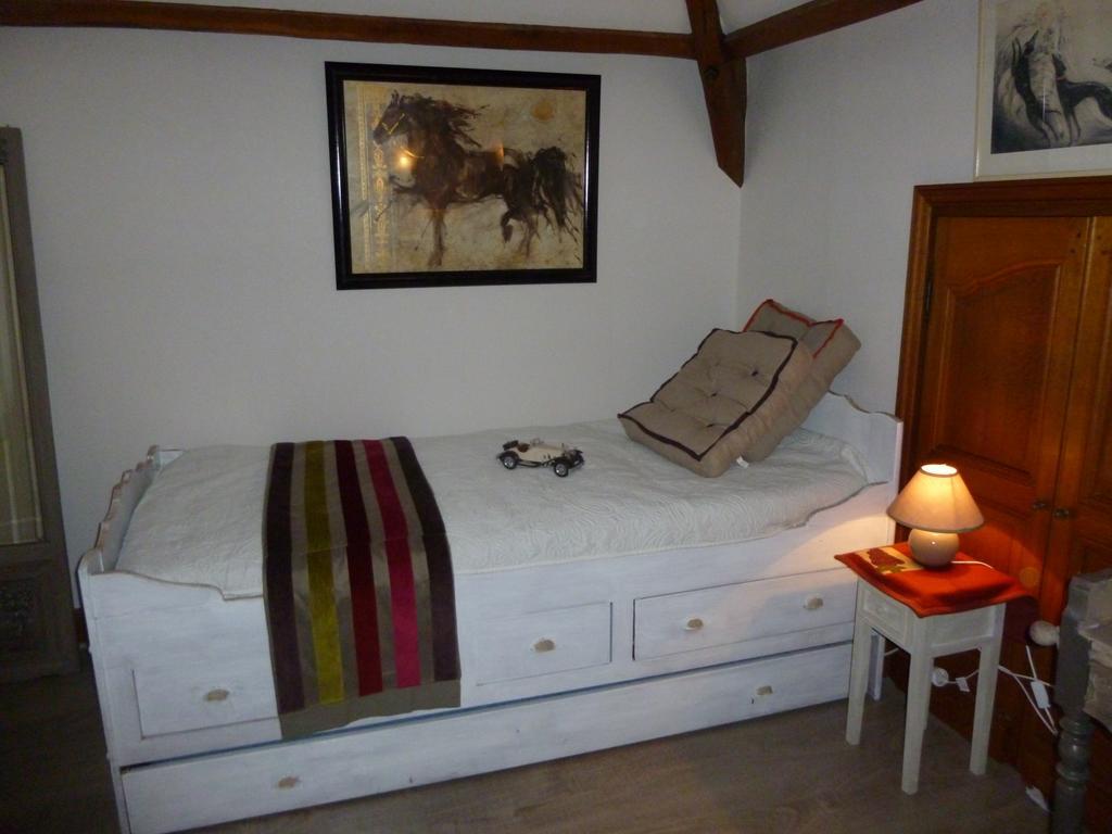Chambres D'Hotes Le Clos Des Senteurs Малемор Екстериор снимка